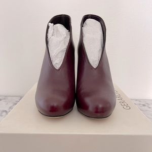Burgundy leather booties Gerard Darel size 36 unworn with original box
